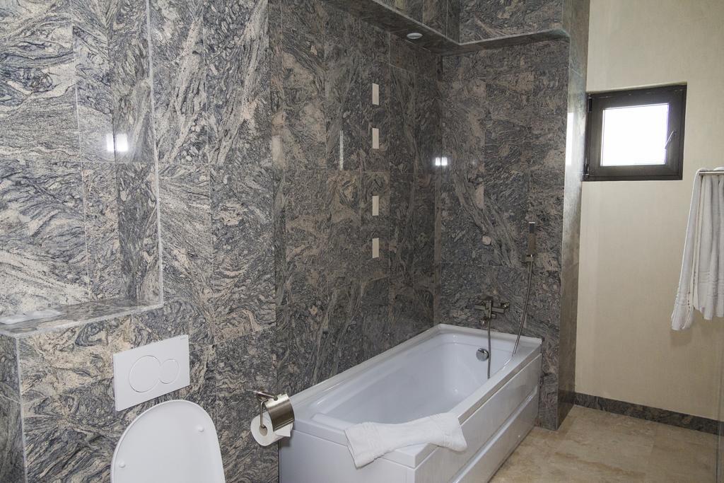 Pik Elegance Hotel Ploieşti Værelse billede