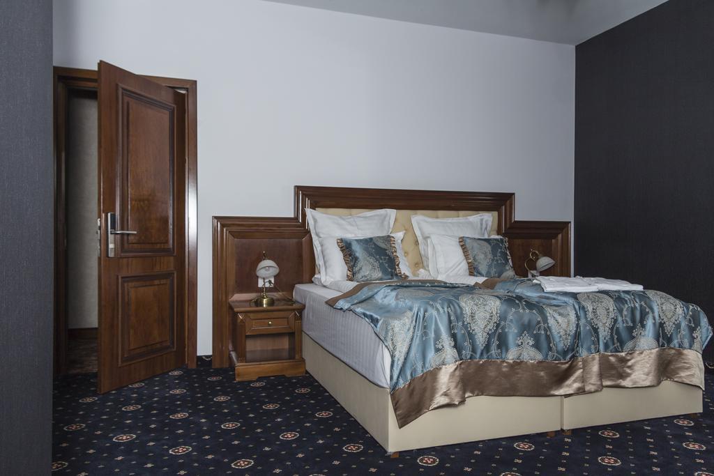 Pik Elegance Hotel Ploieşti Værelse billede