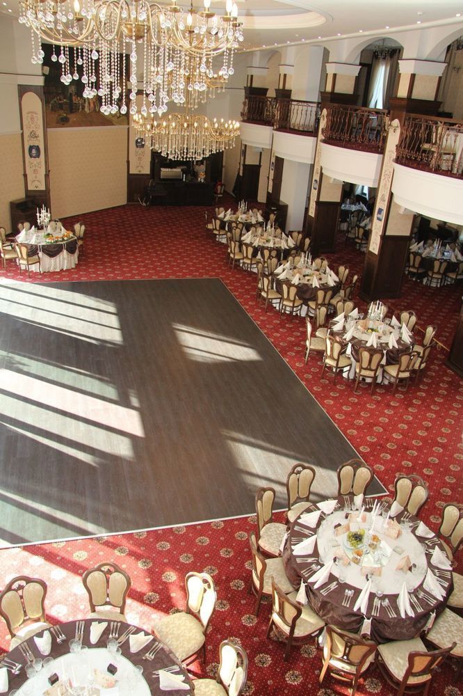 Pik Elegance Hotel Ploieşti Eksteriør billede