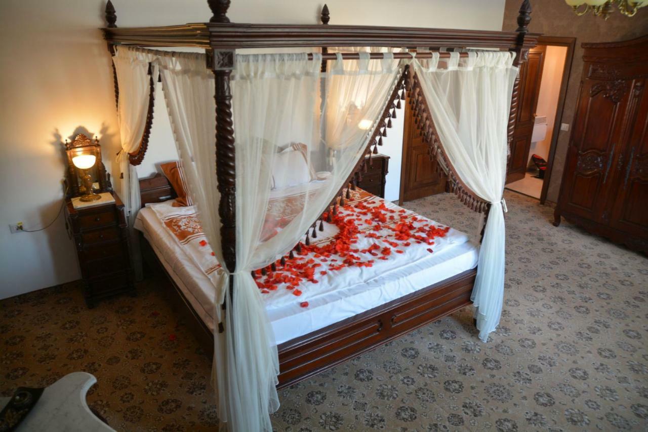 Pik Elegance Hotel Ploieşti Eksteriør billede