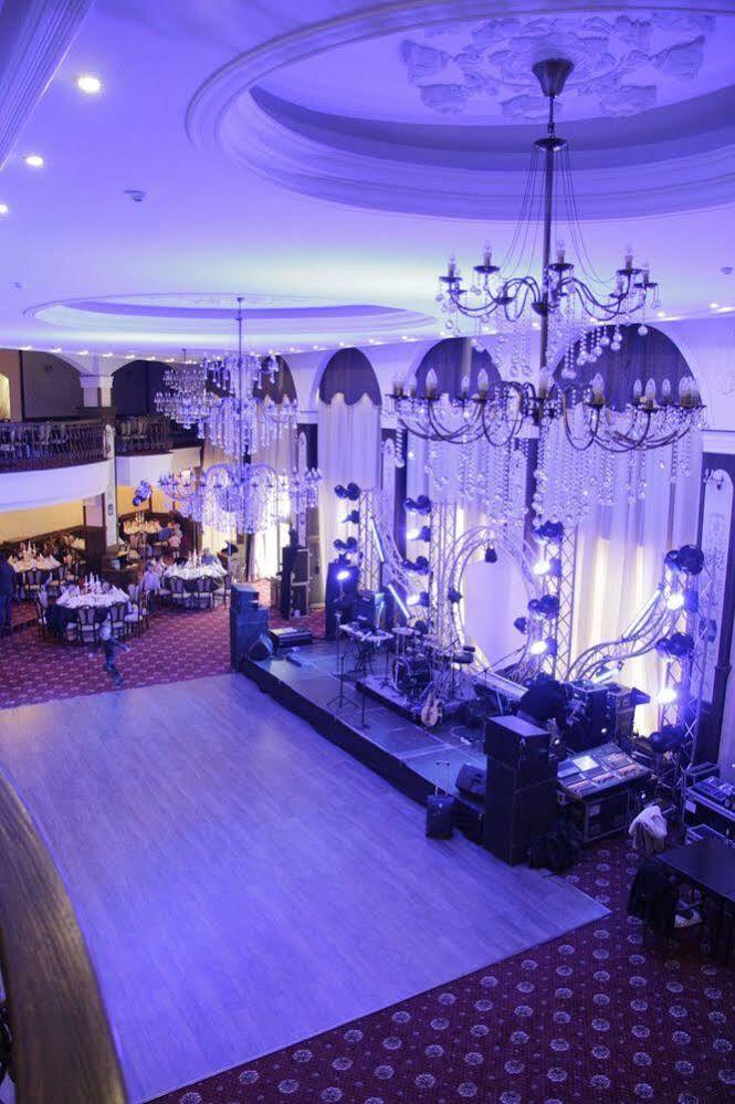 Pik Elegance Hotel Ploieşti Eksteriør billede