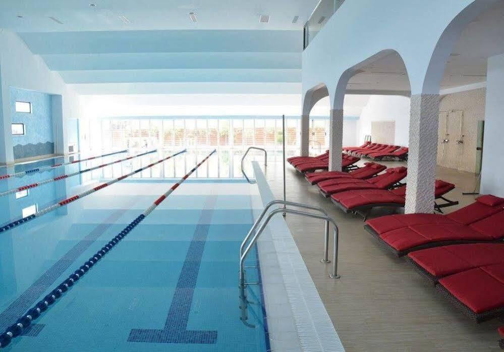 Pik Elegance Hotel Ploieşti Eksteriør billede